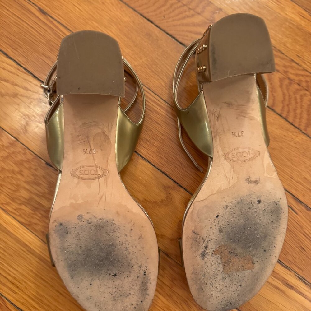 TOD’S Gold Leather Block Heel Sandals, Size 7.5 - Picture 5 of 7
